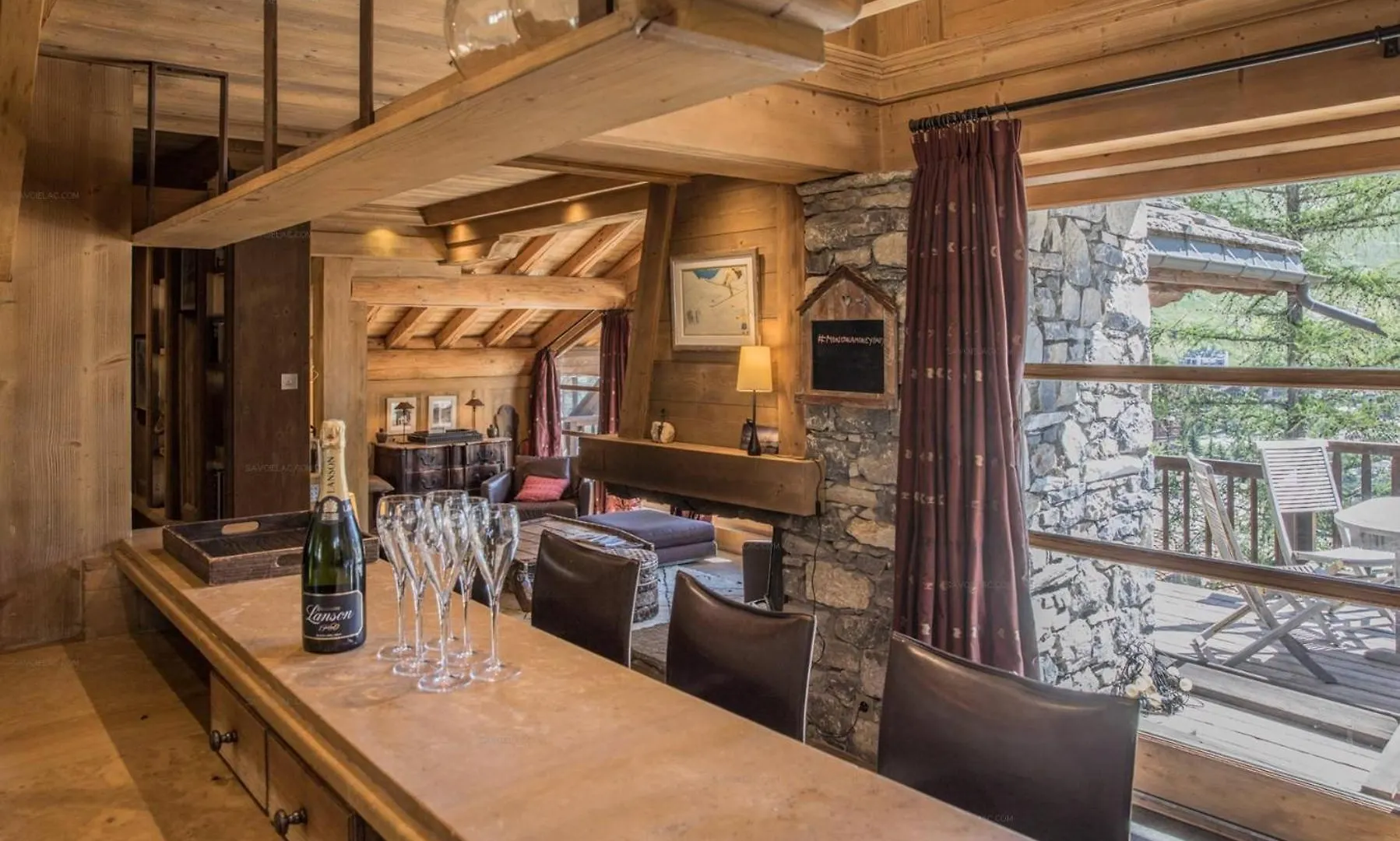 Val D'Isere - Extraordinaire Chalet Montana Avec Piscine Sur La Piste Olympique De Belevarde.